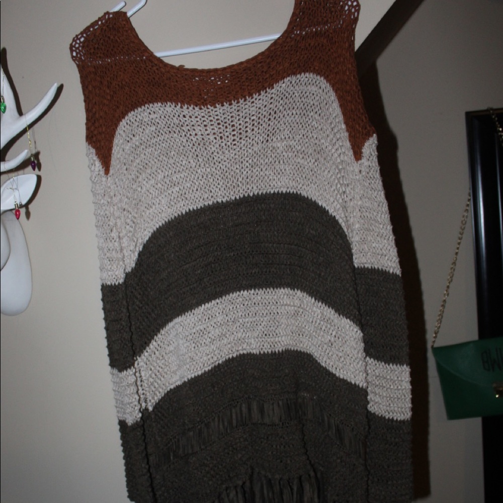 multi toned fringe sweater